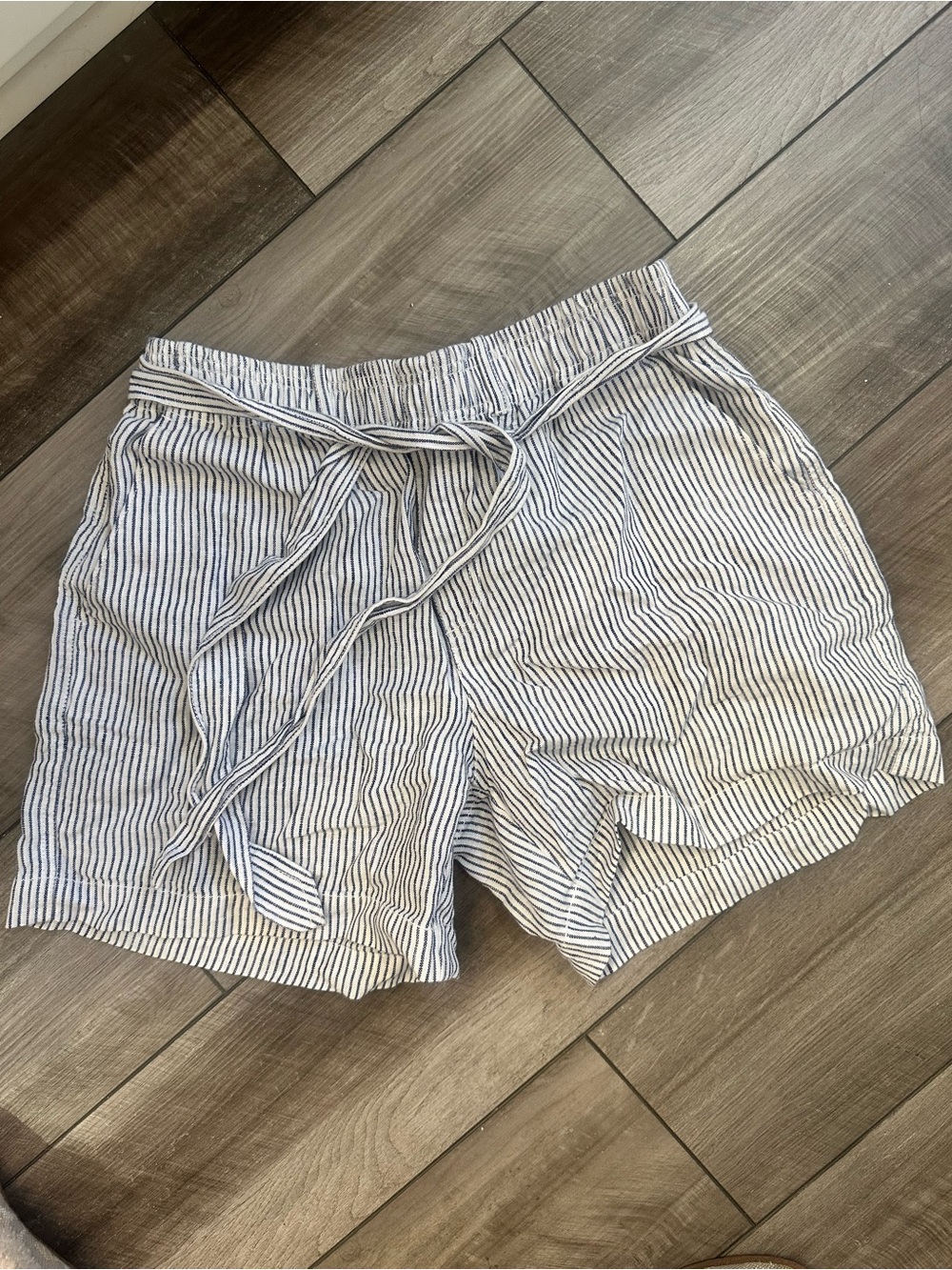 Polo by Ralph Lauren White & Navy Striped High-Waist Tie Shorts